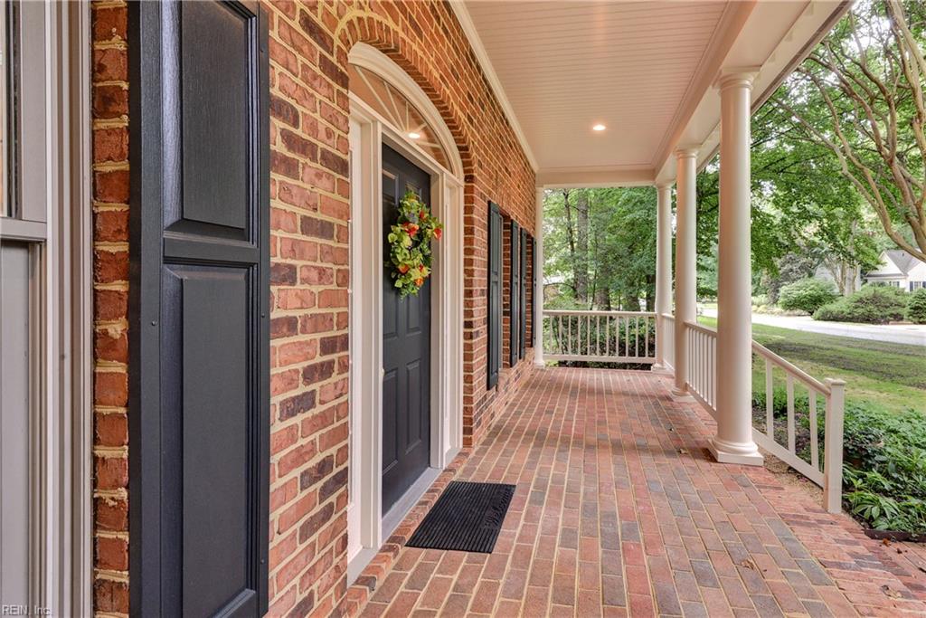 101 Harbour Town Property Photo 3