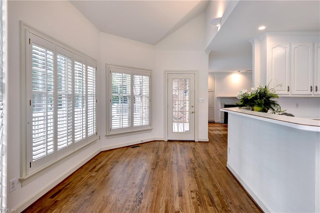 101 Harbour Town Property Photo 12