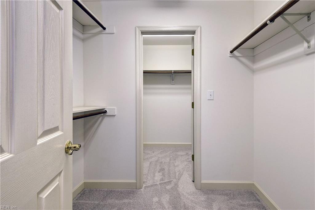 101 Harbour Town Property Photo 33