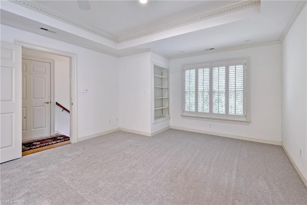 101 Harbour Town Property Photo 34