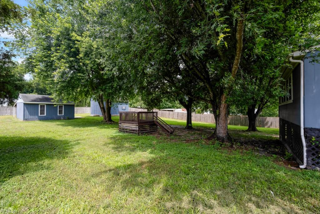 113 Mirror Lake Dr Property Photo 32