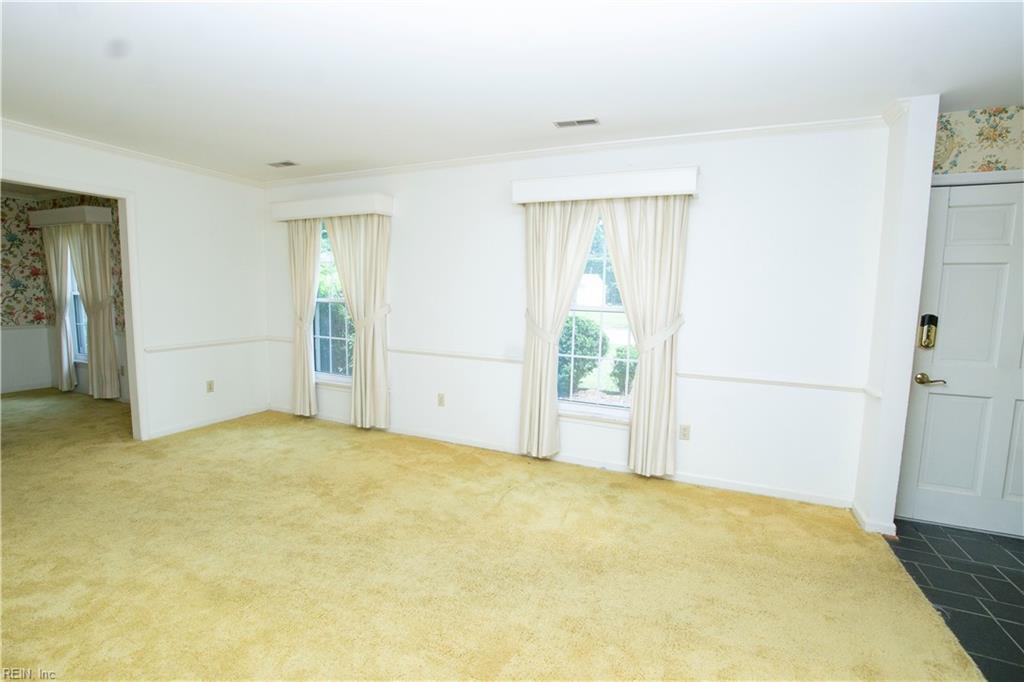 56 Wendfield Cir Property Photo 8