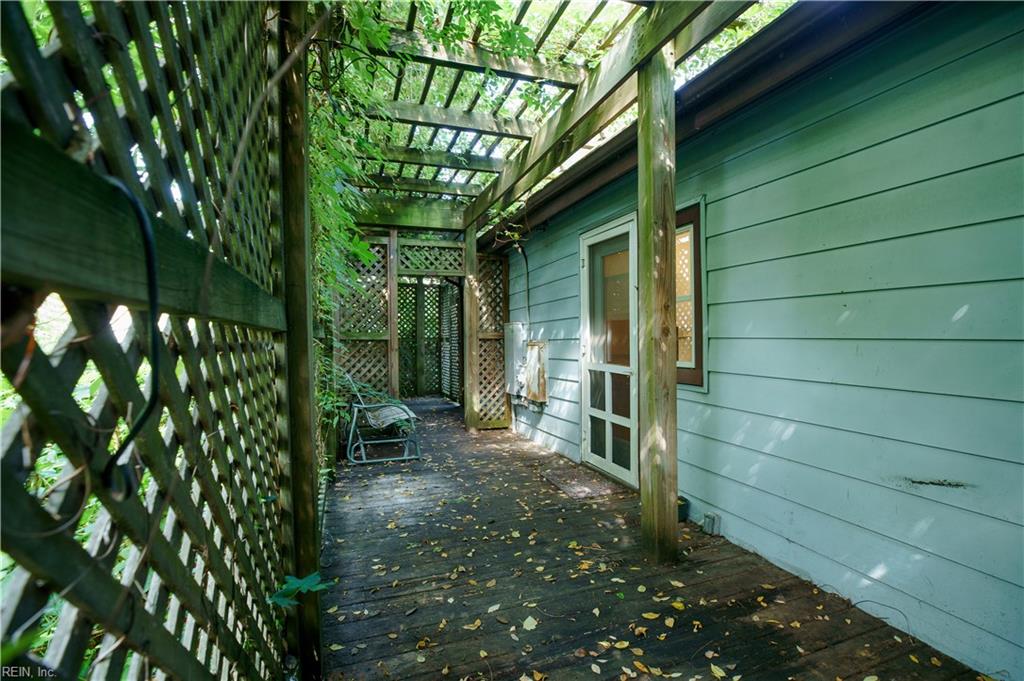 1009 E Leicester Ave Property Photo 25