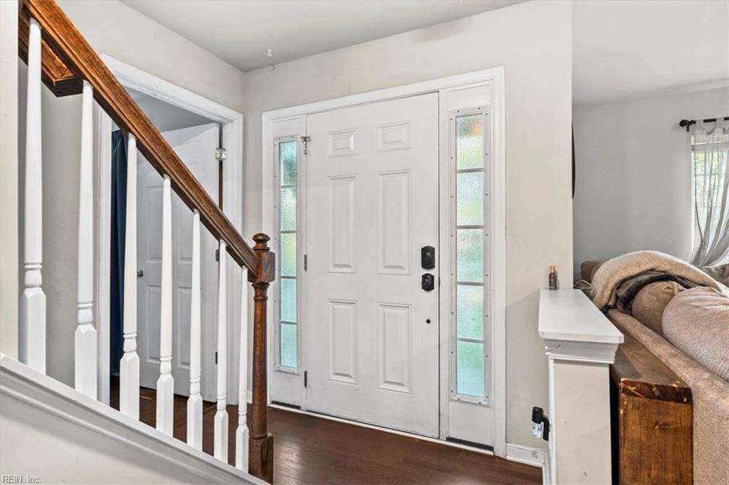 6912 Woodside St Property Photo 8