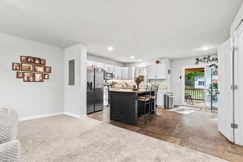 6912 Woodside St Property Photo 11