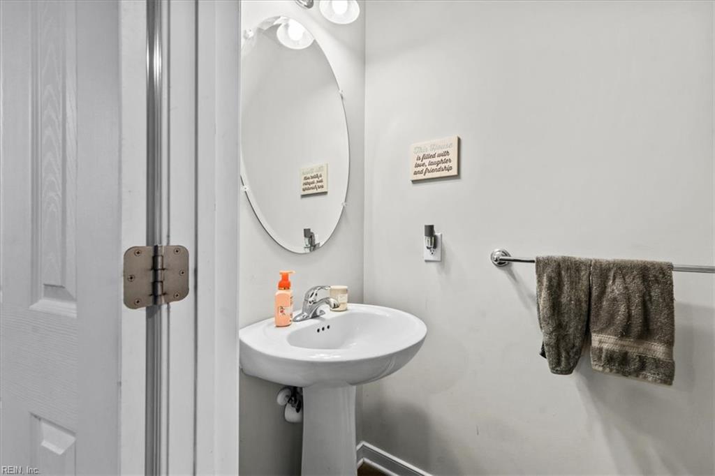 6912 Woodside St Property Photo 19