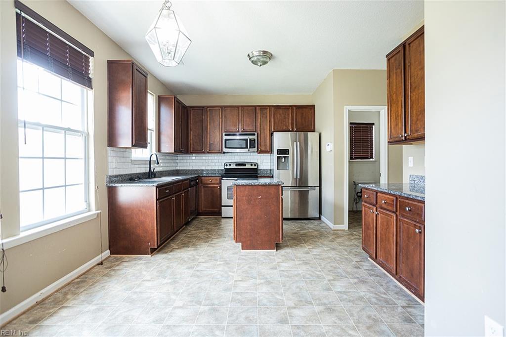 4225 High Tide Way Property Photo 8
