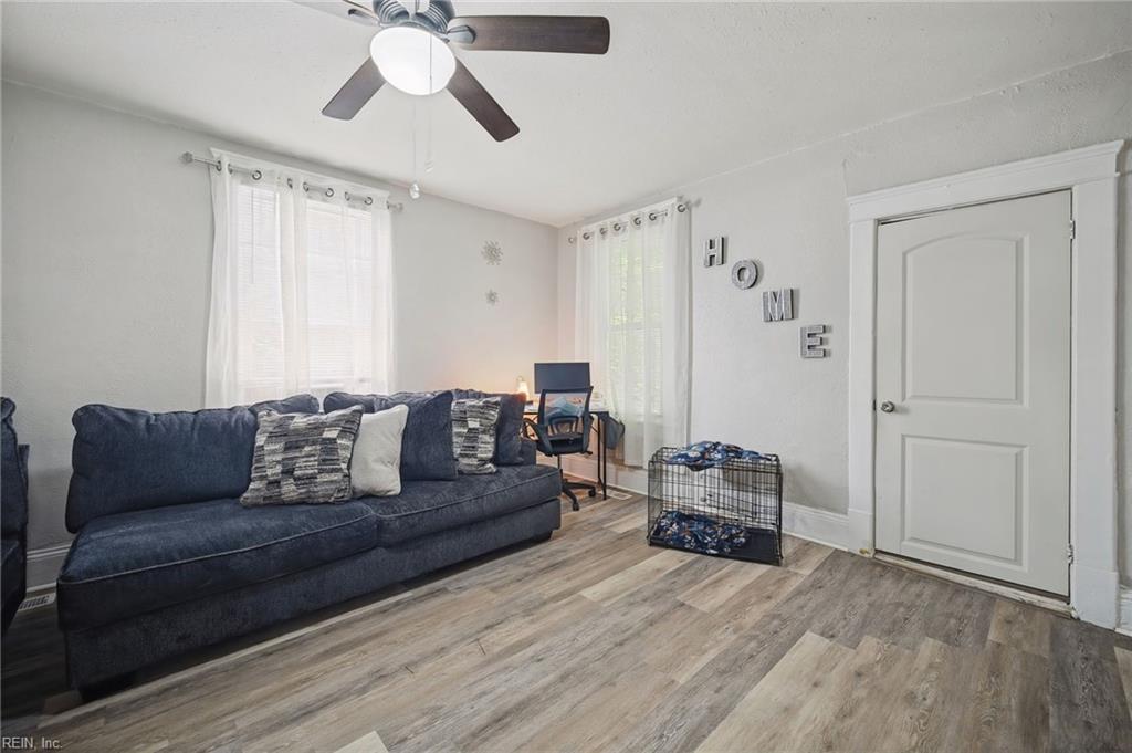 1013 Elkin St Property Photo 8