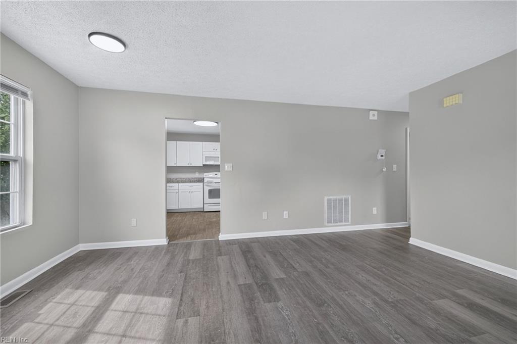 322 S Curry St Property Photo 3