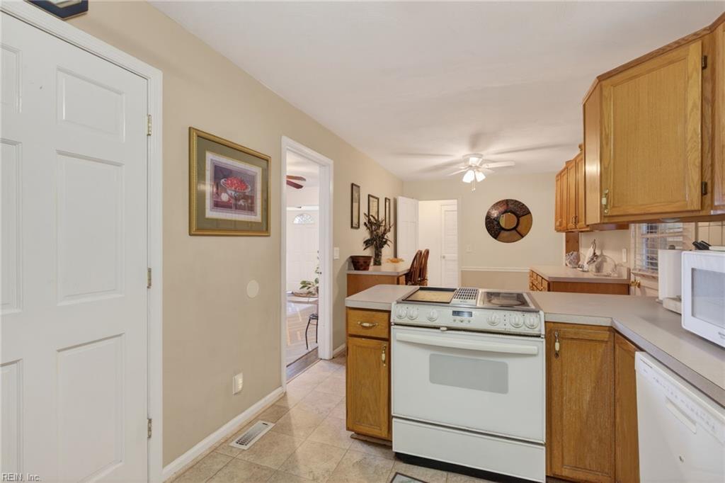 2904 Sir Walter Cres Property Photo 21