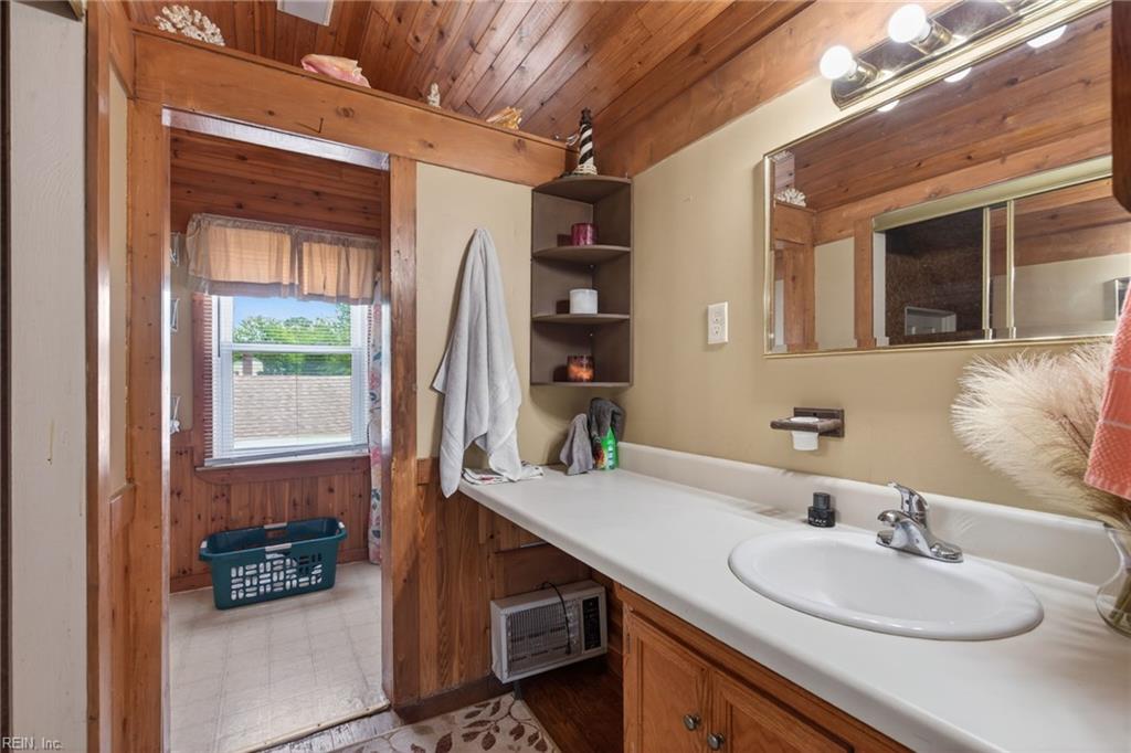 2904 Sir Walter Cres Property Photo 27
