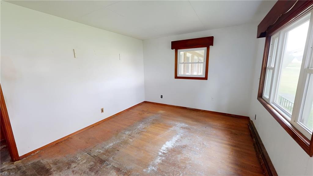 5856 Godwin Blvd Property Photo 3