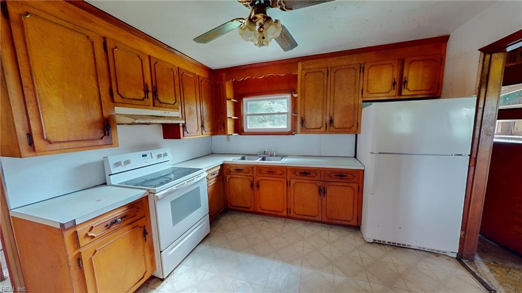 5856 Godwin Blvd Property Photo 8