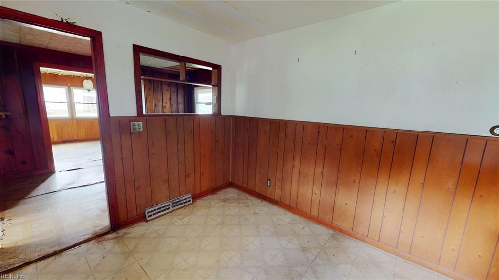 5856 Godwin Blvd Property Photo 11