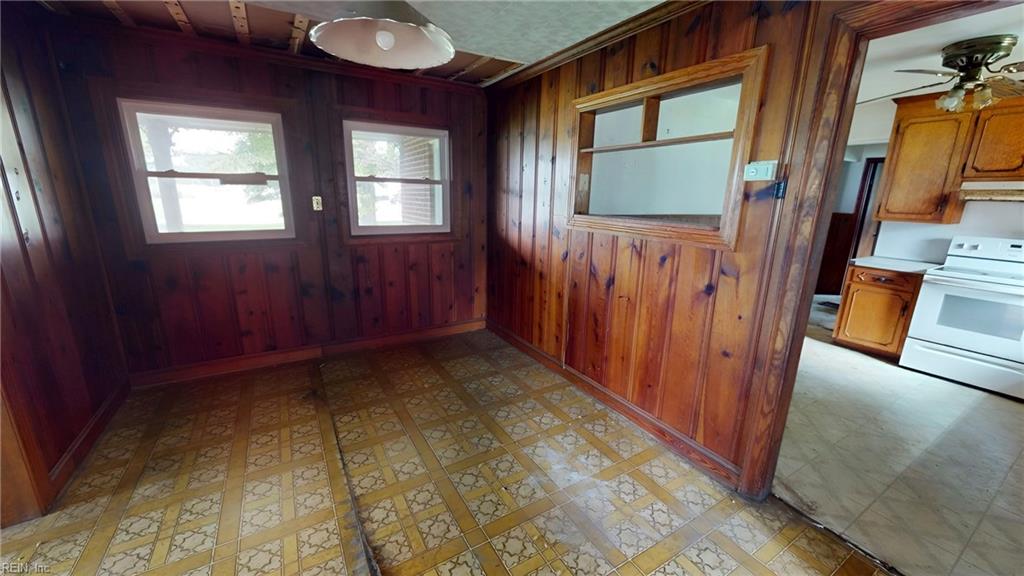 5856 Godwin Blvd Property Photo 12