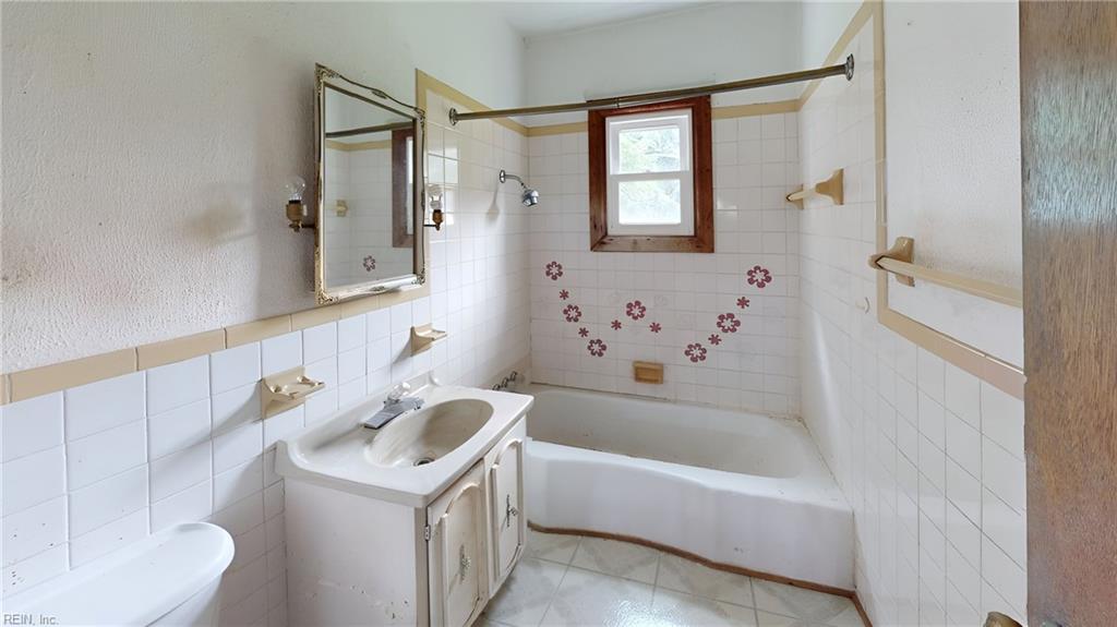 5856 Godwin Blvd Property Photo 32