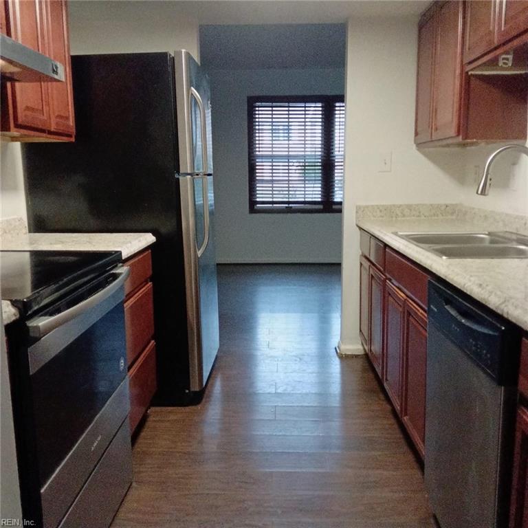 525 Chanticlar Ct Property Photo 9
