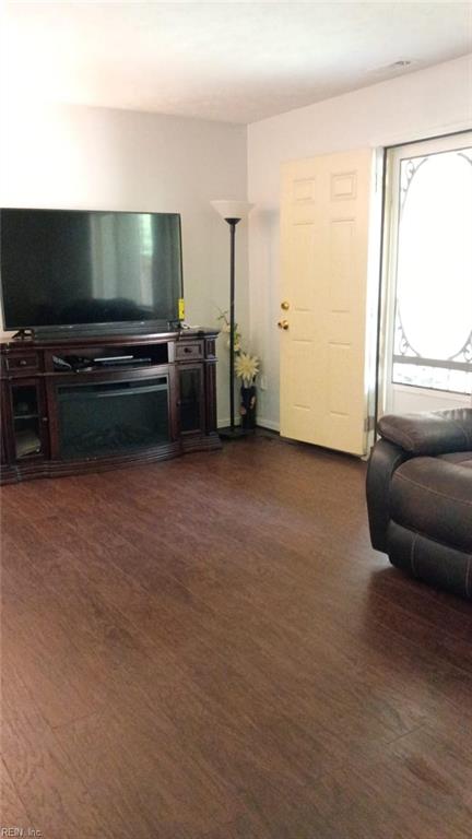 525 Chanticlar Ct Property Photo 18