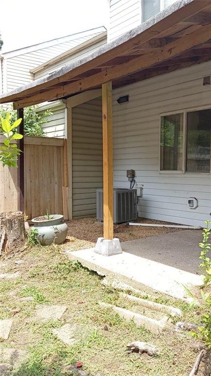 525 Chanticlar Ct Property Photo 29