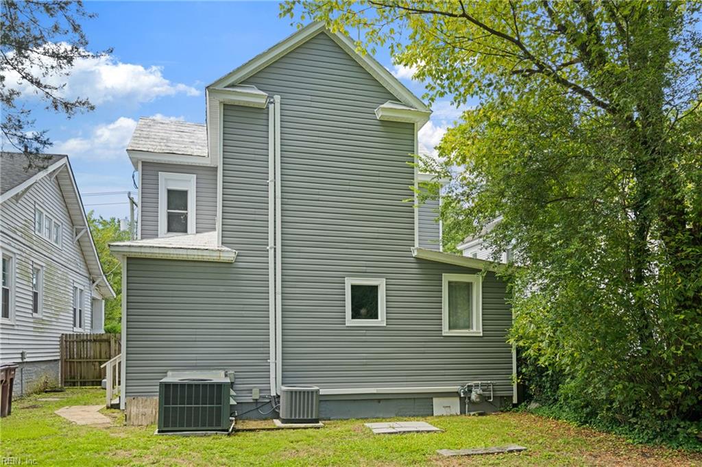 1421 Chesapeake Ave Property Photo 34
