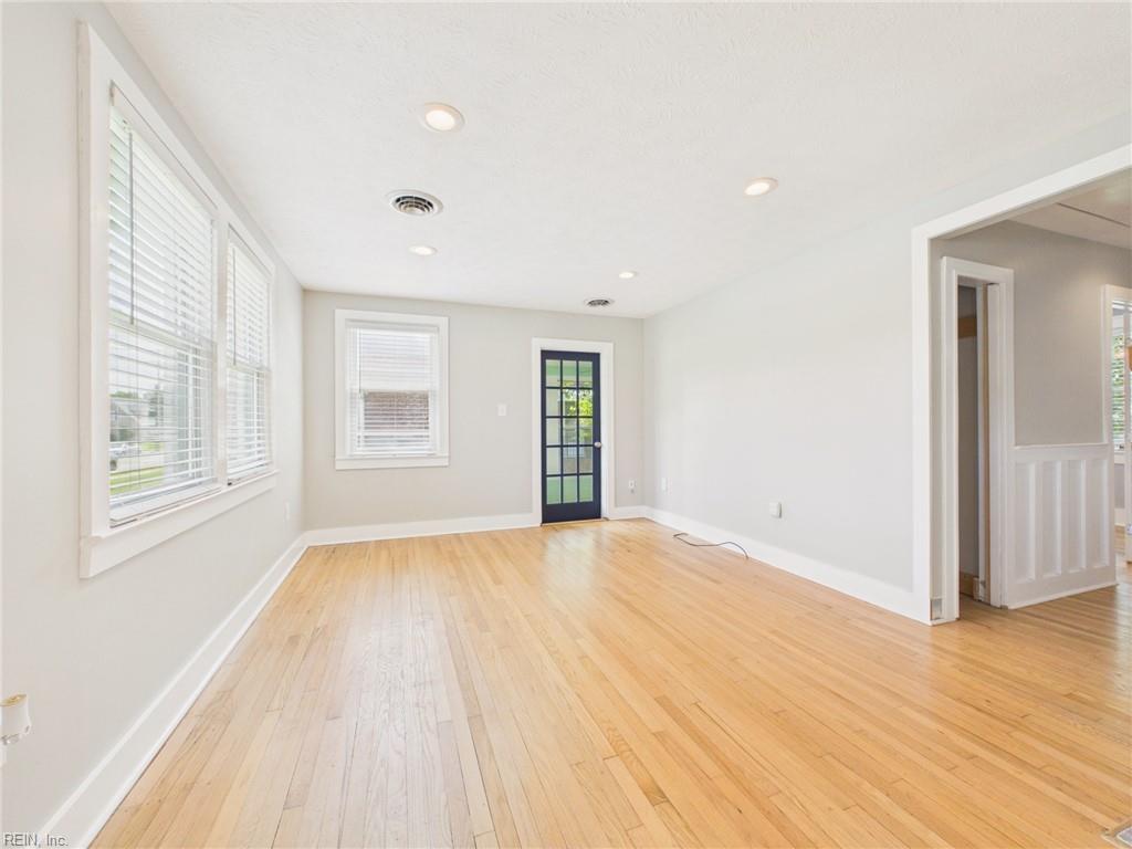 125 Eggleston Ave Property Photo 8