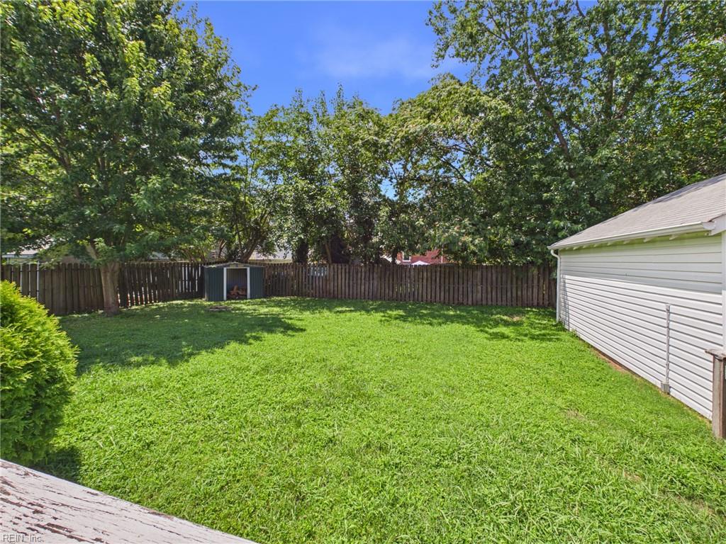 125 Eggleston Ave Property Photo 41