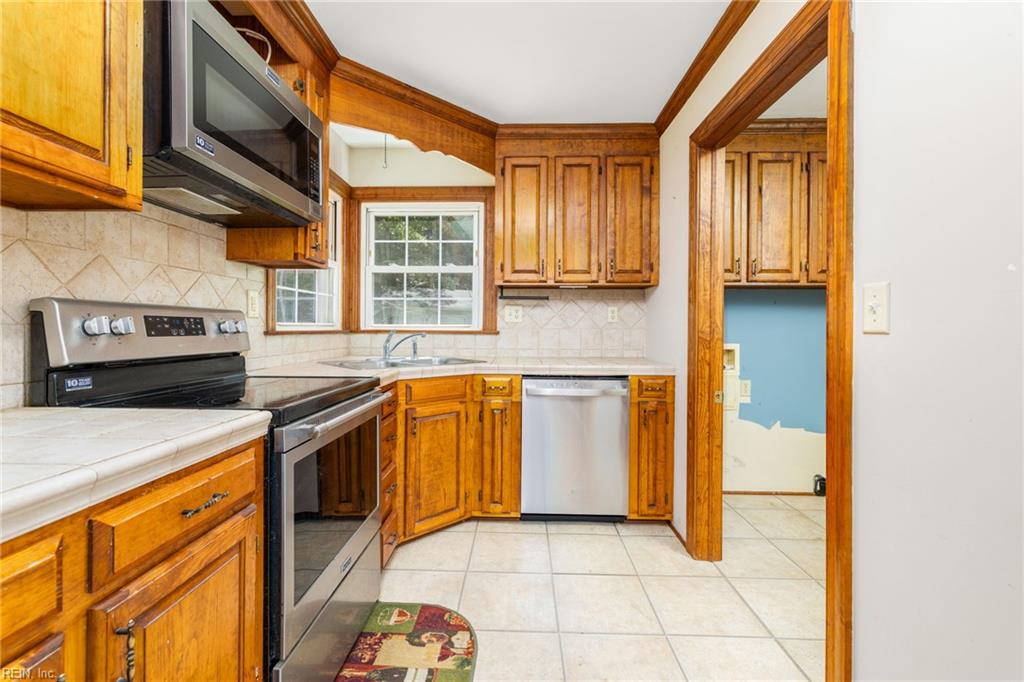 18153 Rosemont Rd Property Photo 11