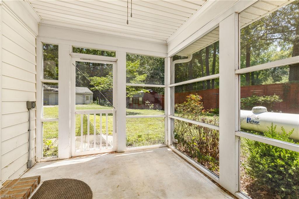 18153 Rosemont Rd Property Photo 27