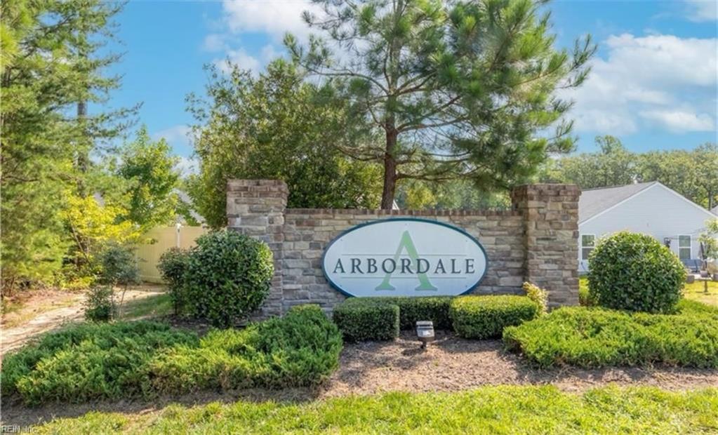 128 Capeside Ct Property Photo 35