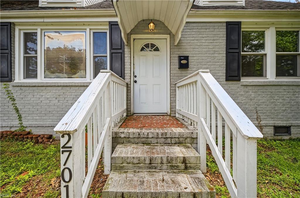 2701 Bainbridge Blvd Property Photo 3