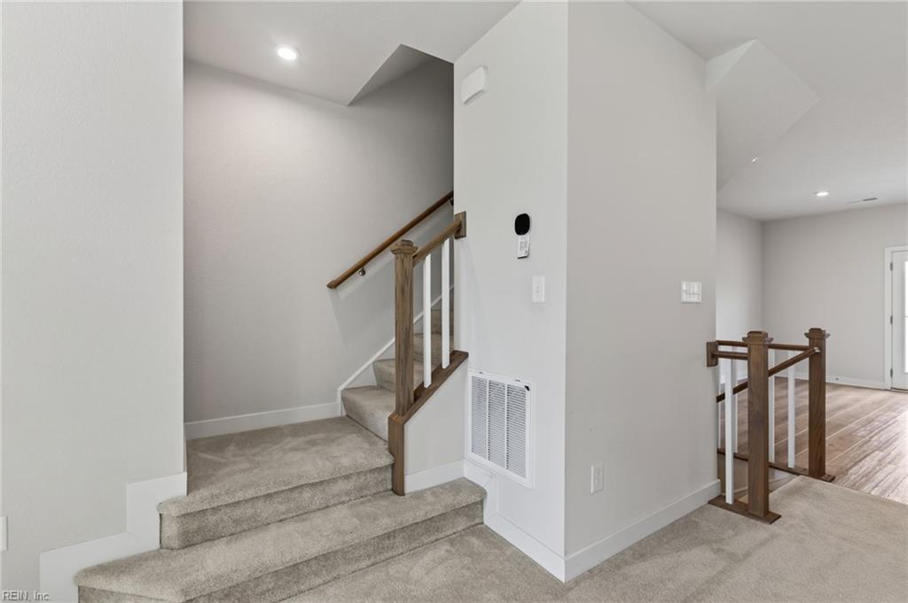 208 Fost Blvd Property Photo 15