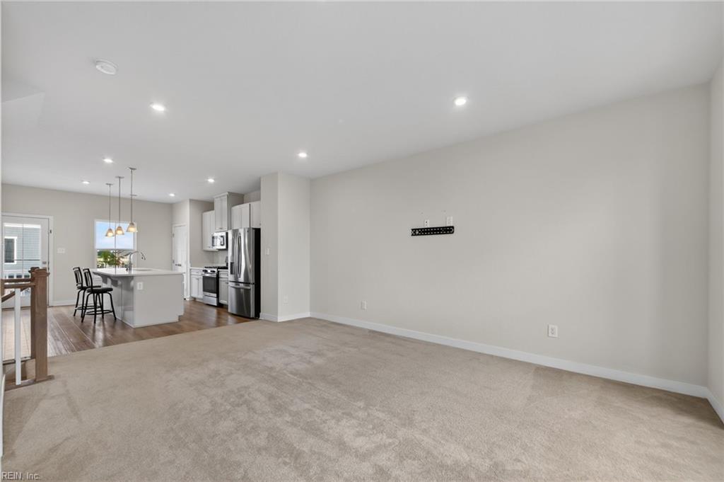 208 Fost Blvd Property Photo 18