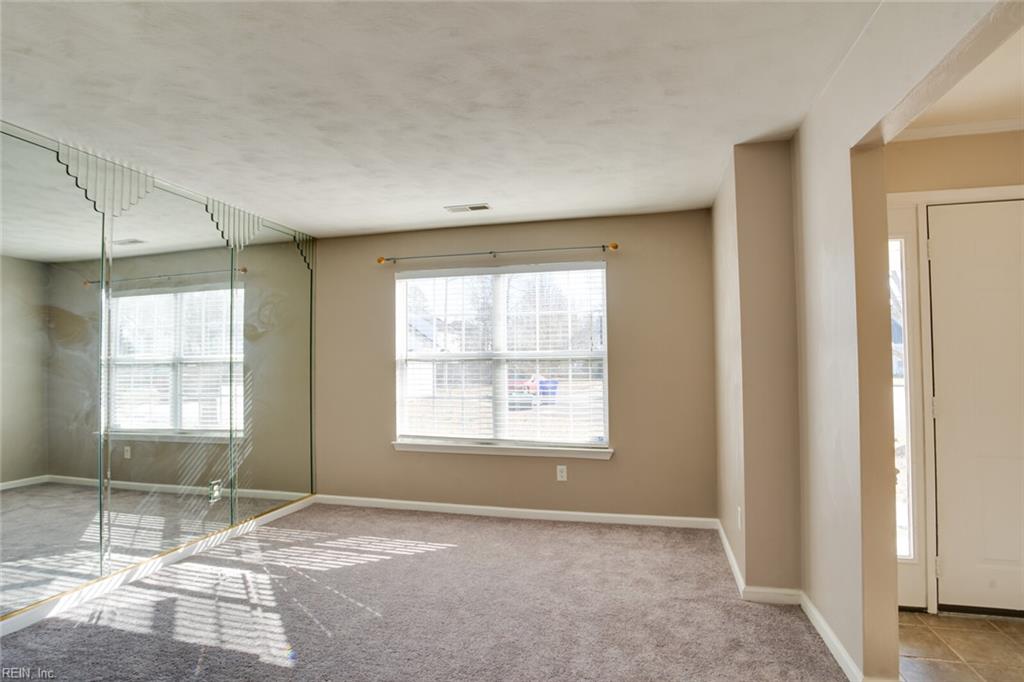 2105 King St Property Photo 3