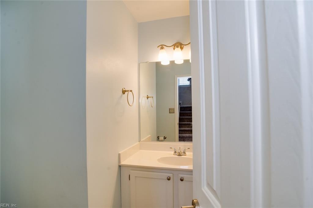 2105 King St Property Photo 12