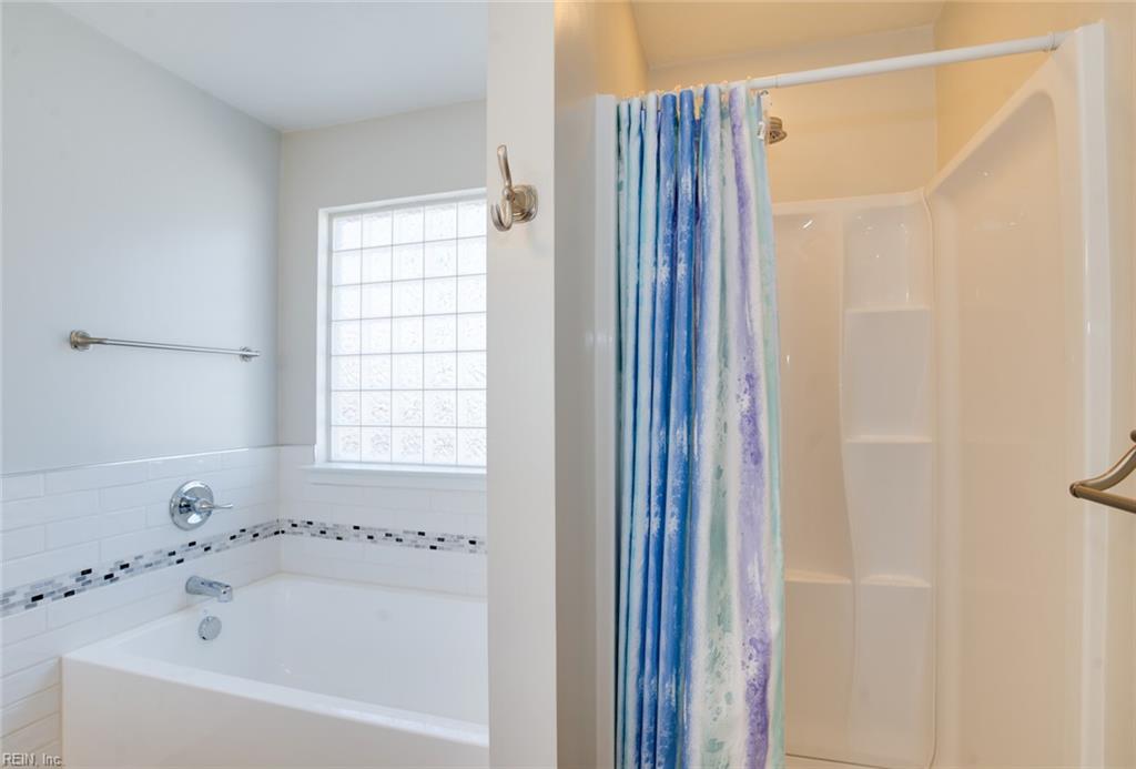 2105 King St Property Photo 17