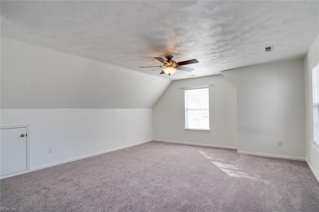 2105 King St Property Photo 18