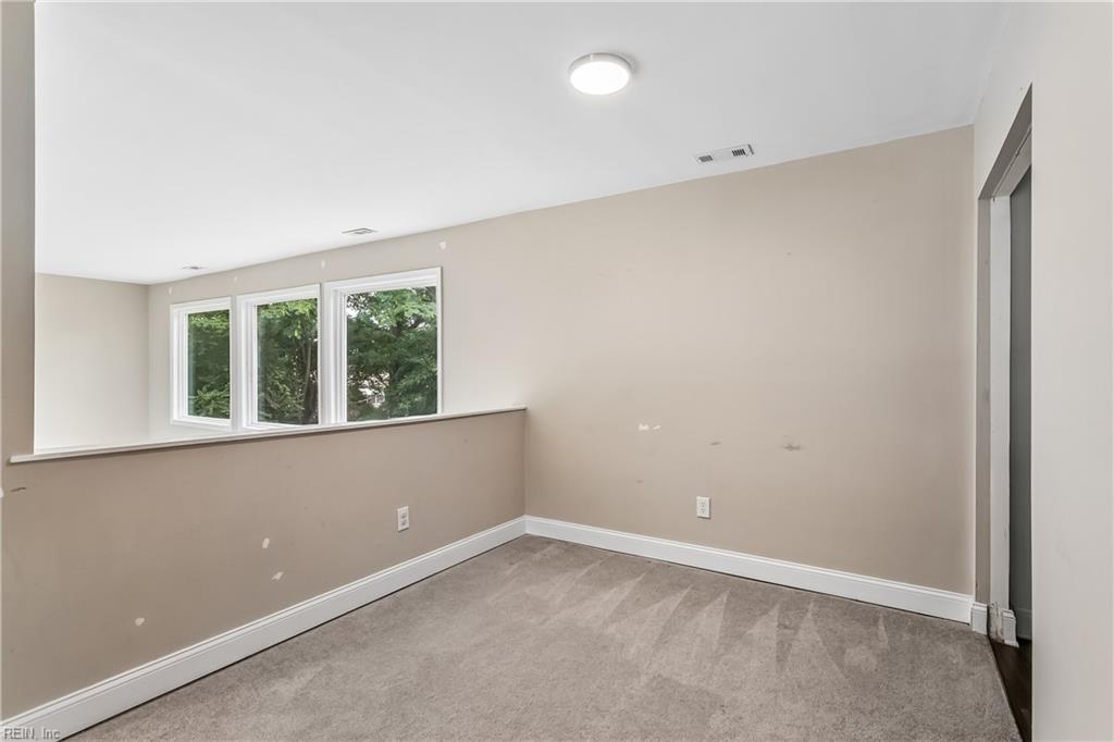 12 Edith Key St Property Photo 20