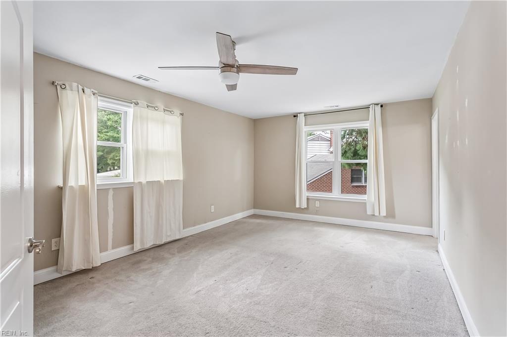 12 Edith Key St Property Photo 21
