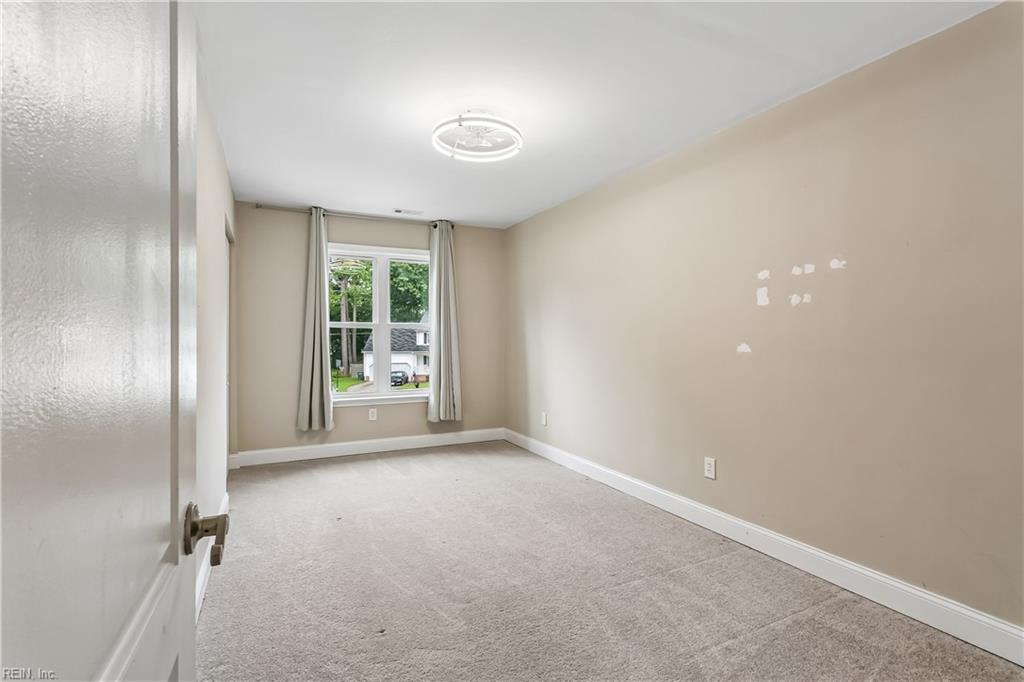 12 Edith Key St Property Photo 26