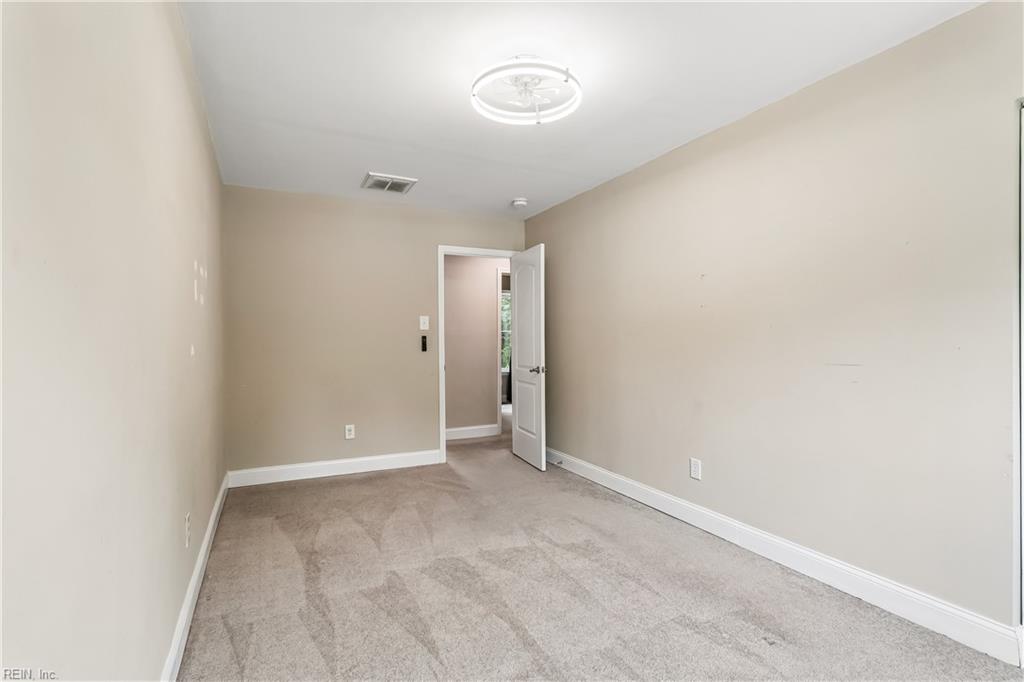 12 Edith Key St Property Photo 27