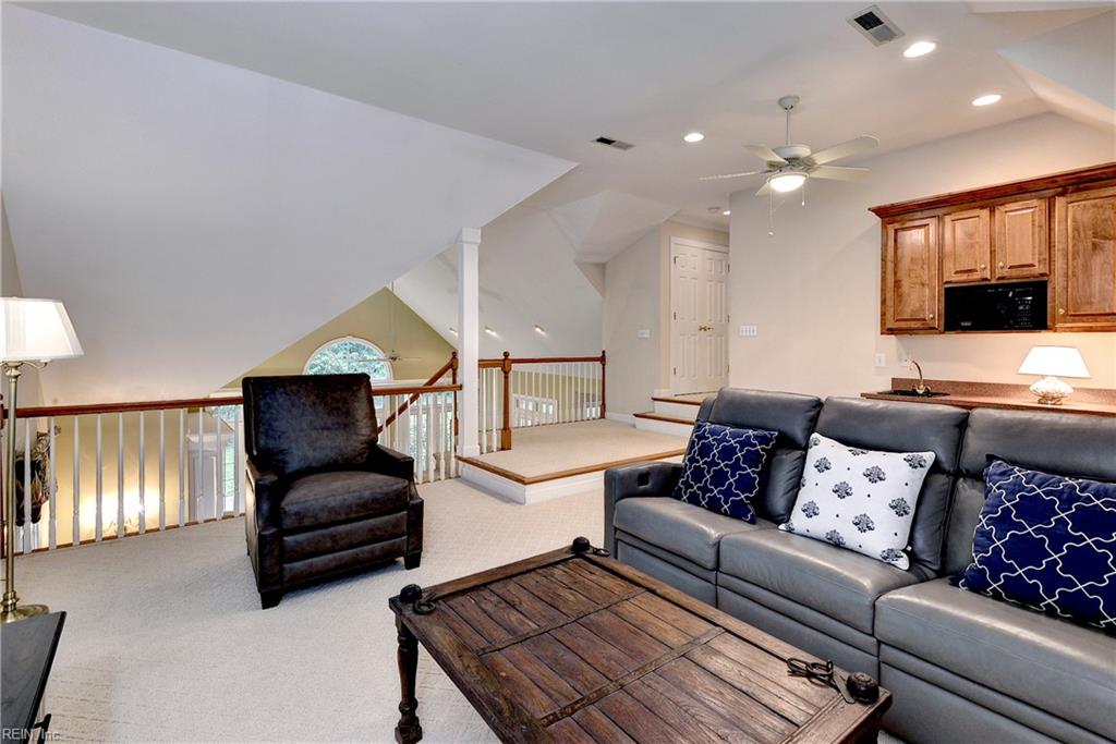 9 Harrop Parrish Ct Property Photo 29