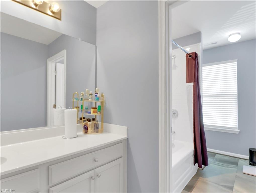 3400 Symonds Way Property Photo 6