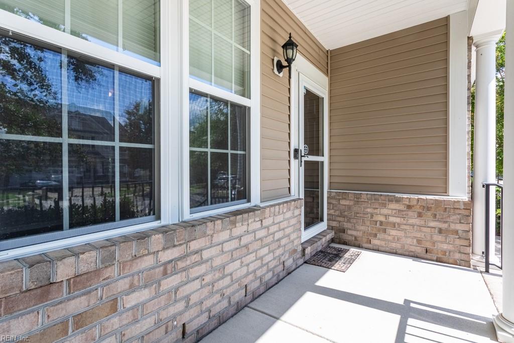 8423 Sheldon Branch Pl Property Photo 2
