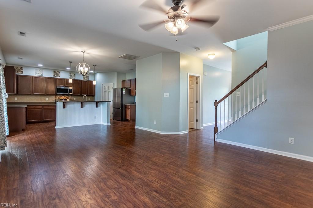 8423 Sheldon Branch Pl Property Photo 9