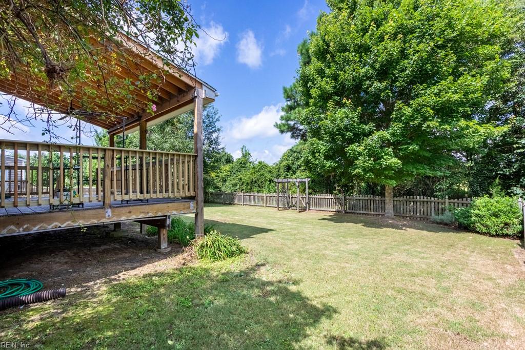 8423 Sheldon Branch Pl Property Photo 26
