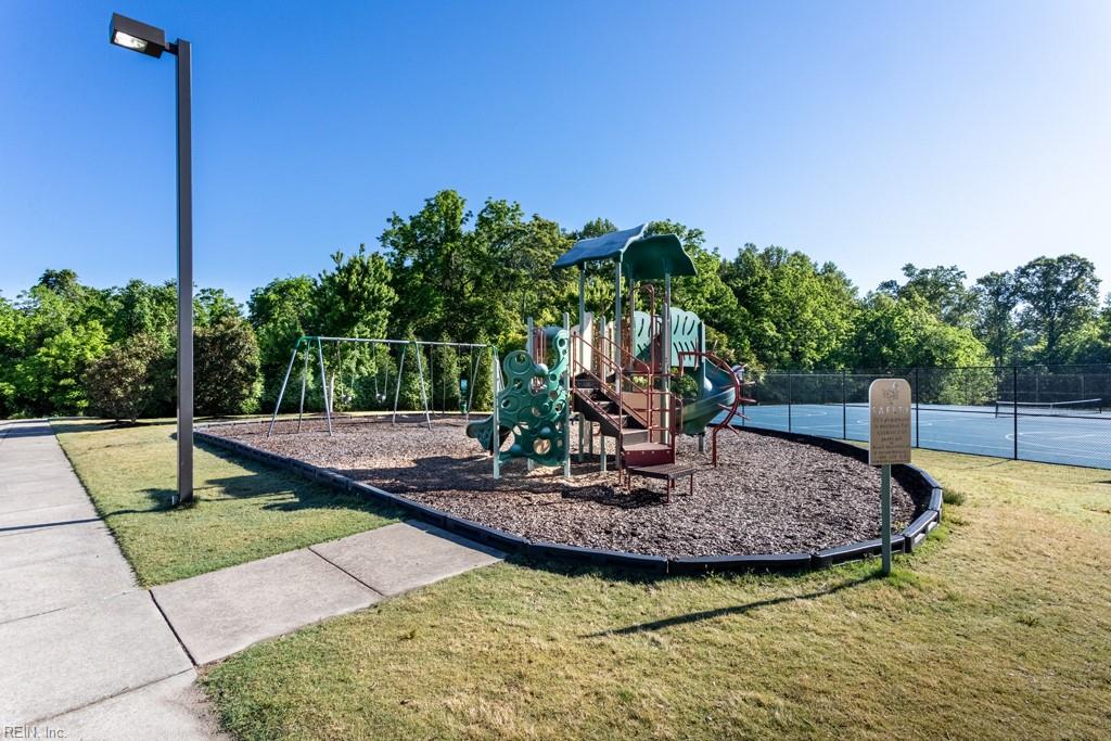8423 Sheldon Branch Pl Property Photo 32