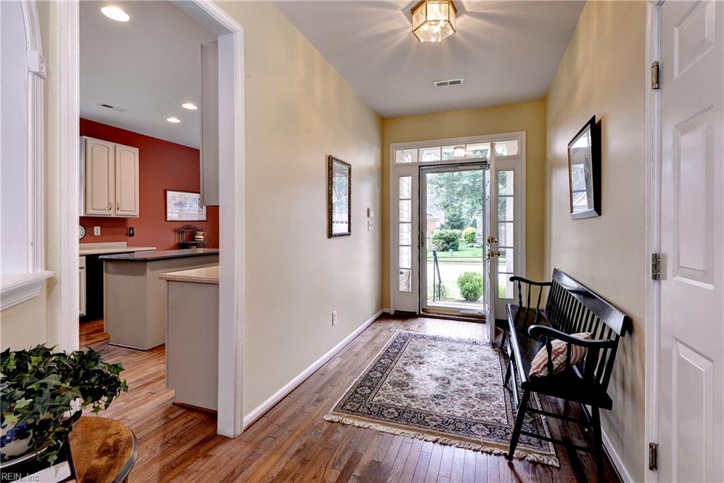 6860 Arthur Hills Dr Property Photo 7