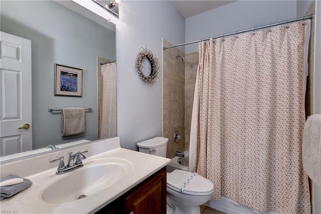 6860 Arthur Hills Dr Property Photo 21
