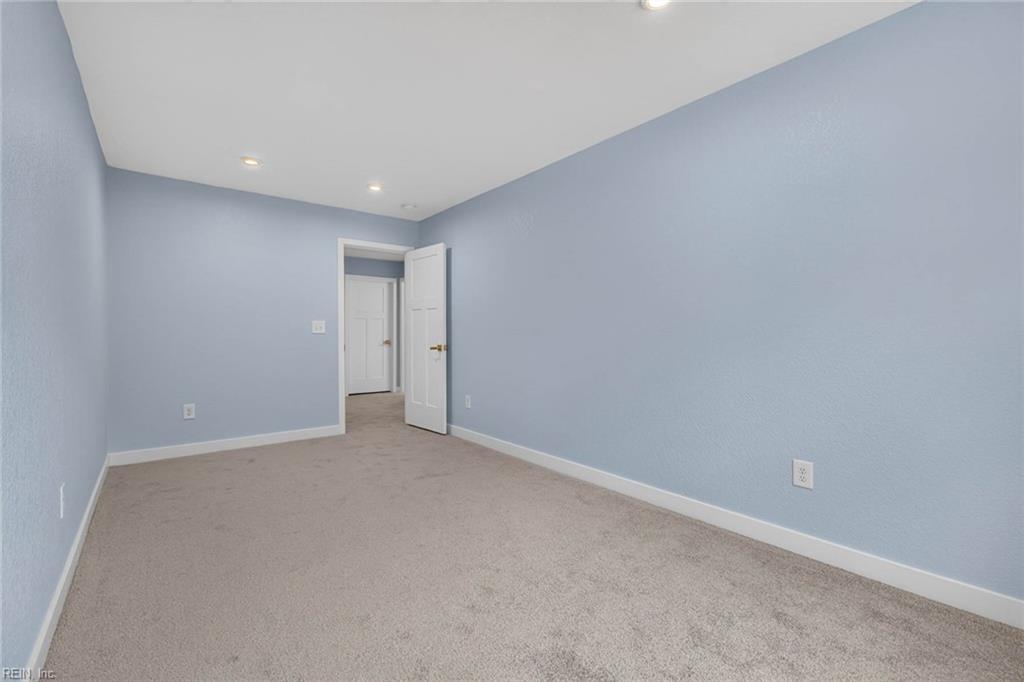 1758 Barkadeer Cv Property Photo 34