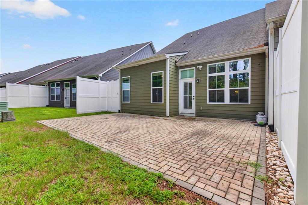 1758 Barkadeer Cv Property Photo 44